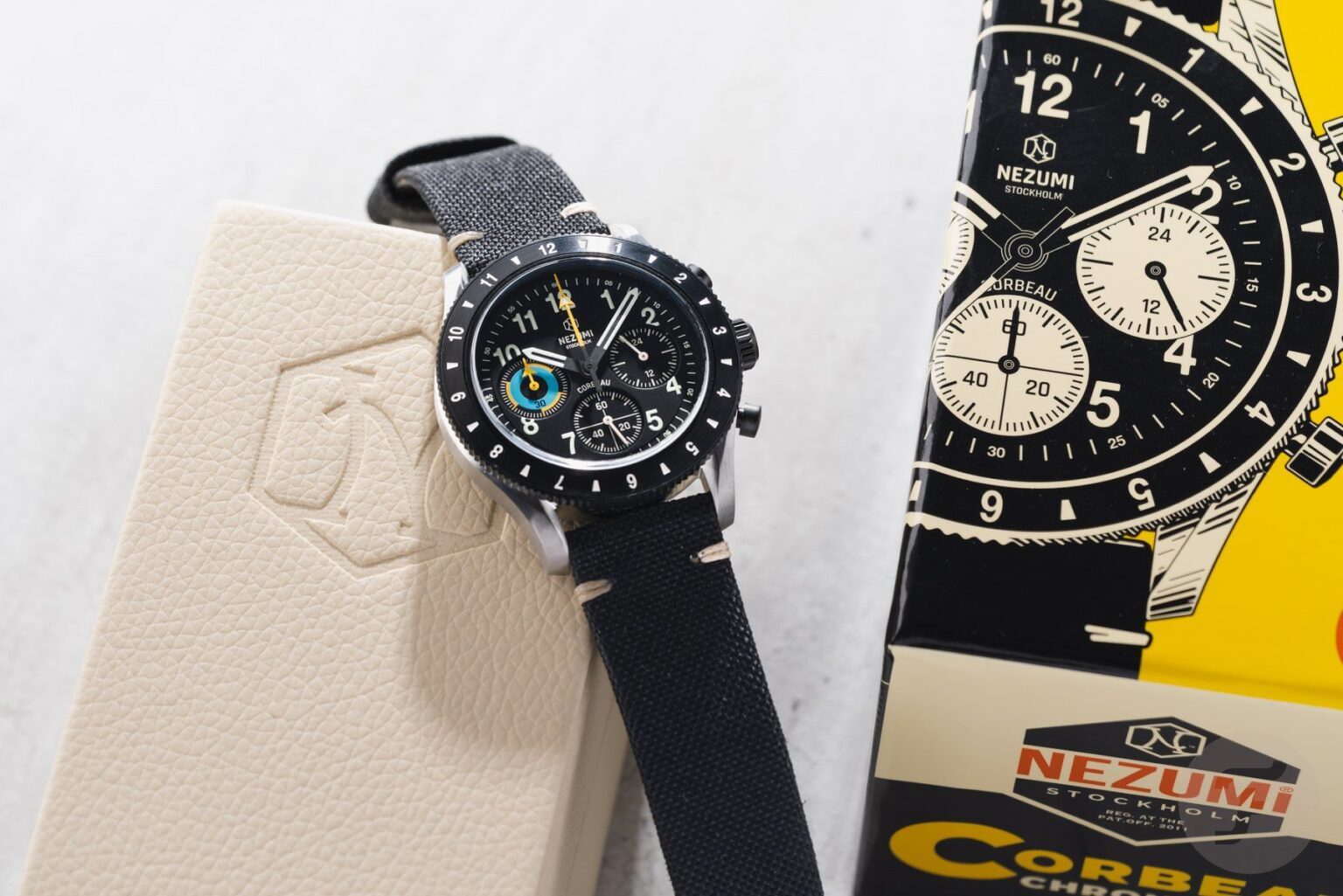 hands on with the new nezumi corbeau cq4 702 featuring black dlc and a pop of color 6888b186cd87f