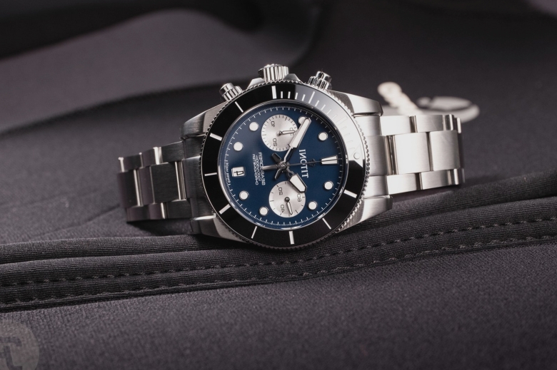 hands on with the impressive titoni seascoper 300 chronograph 68a1d2e828ac9